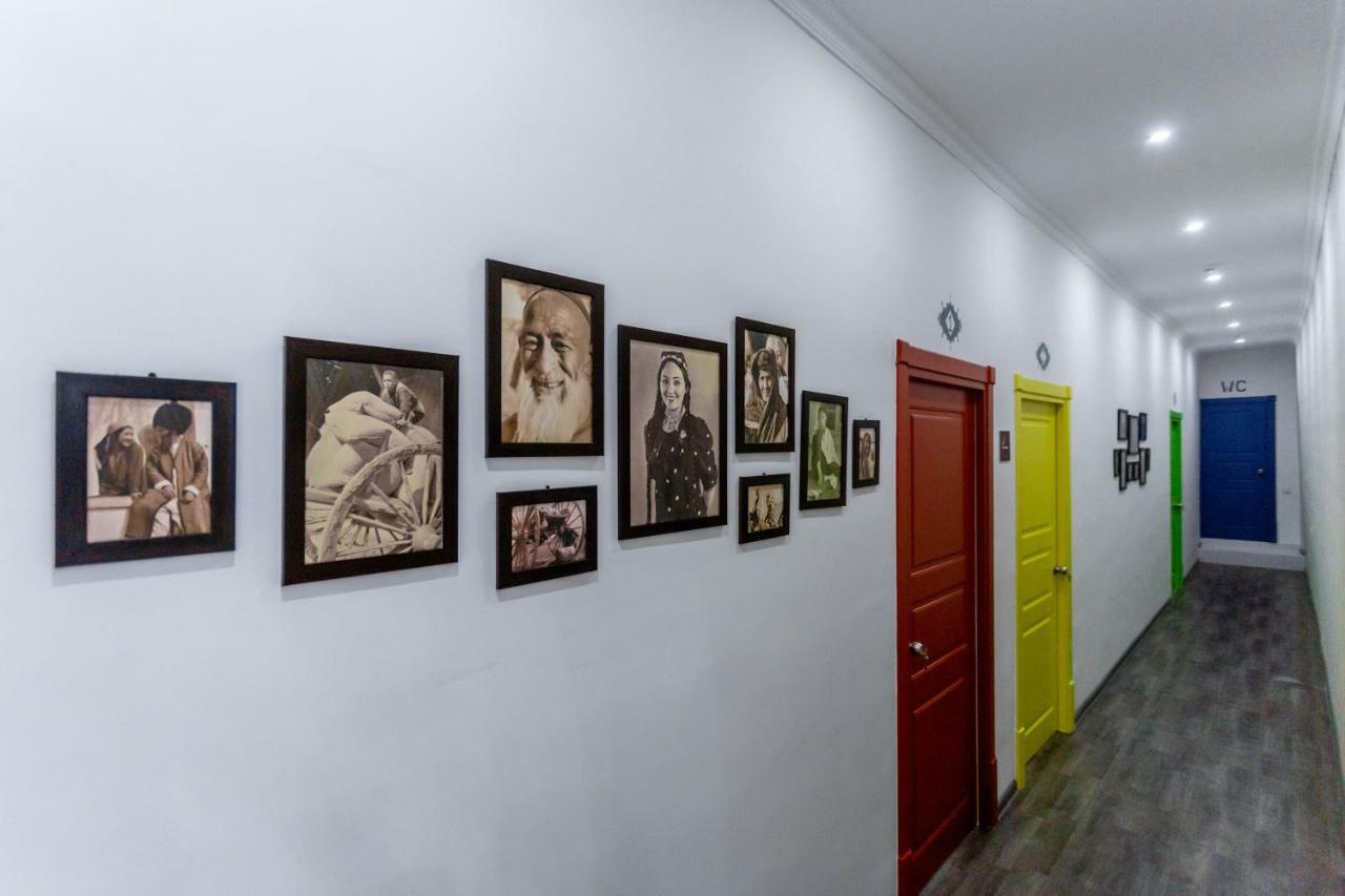Registan Hostel Samarkand Esterno foto